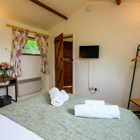 Zajazd Rose - Delightful Stables Conversion By Staystaycations