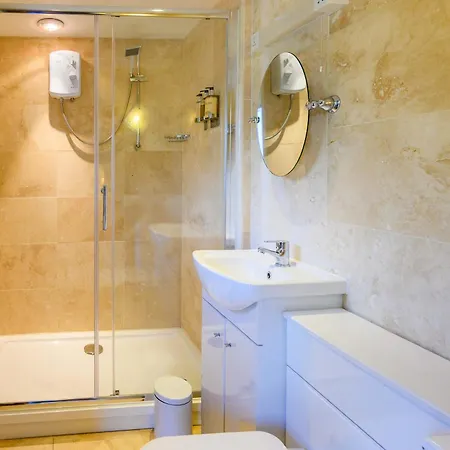 Zajazd Rose - Delightful Stables Conversion By Staystaycations *