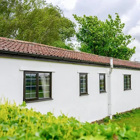 Penzion Rose - Delightful Stables Conversion By Stae-homes *