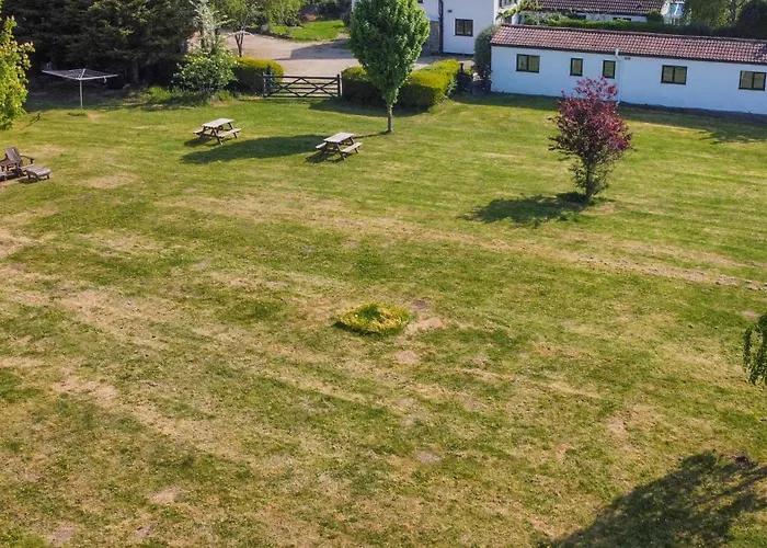 Rose - Delightful Stables Conversion By Stae-homes Мини-отель