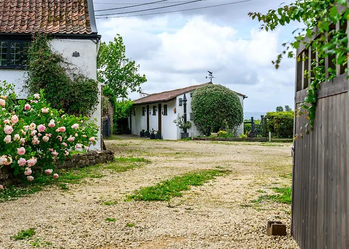 Rose - Delightful Stables Conversion By Stae-homes Bristol